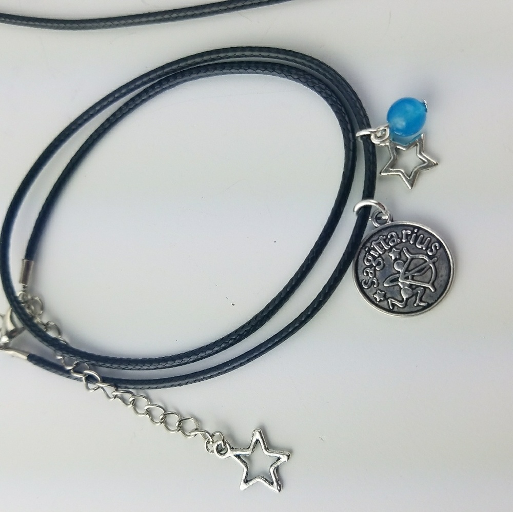 What's your sign? ZODIAC Necklace - Picture 2 of 8